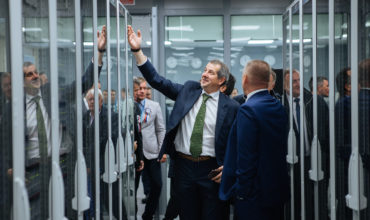 Дмитрий Медведев торжественно открыл Новосибирский укрупненный центр